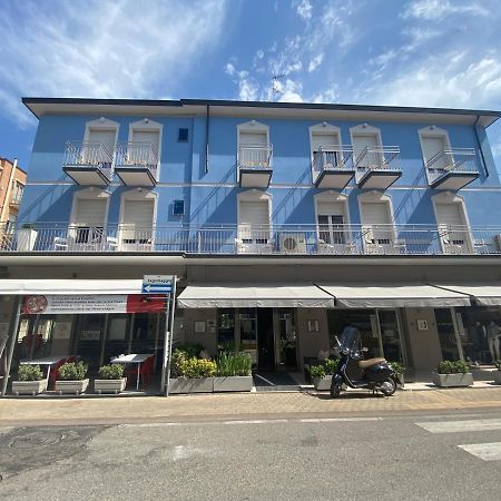 T Hotel 리미니 외부 사진