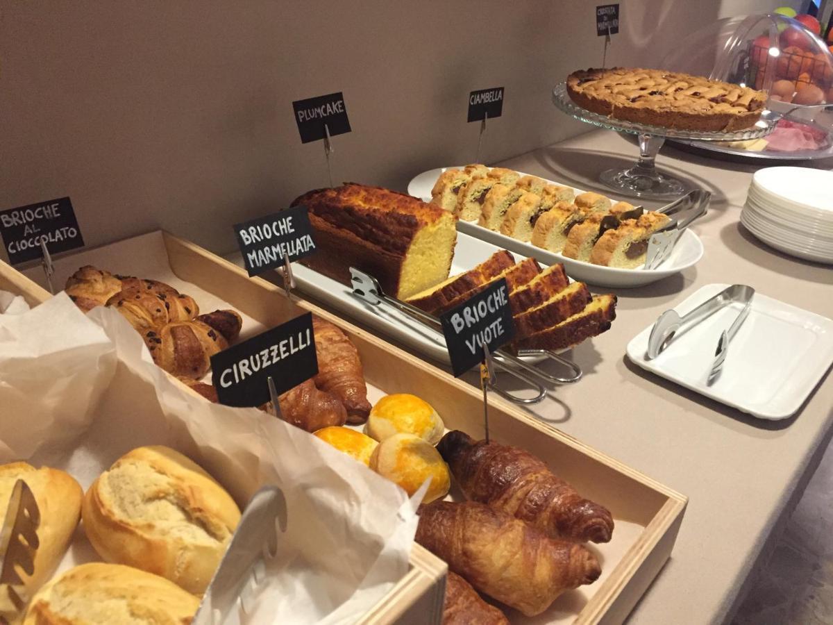T Hotel 리미니 외부 사진